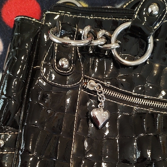 Kathy Van Zeeland Black Quilted Faux Patent Leather Oversize Tote SALE! - Picture 6 of 13